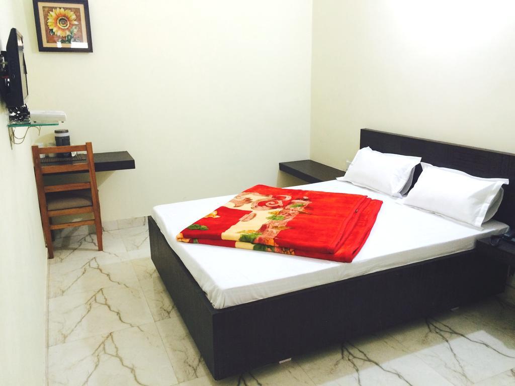 Hotel Mehra Inn Αμριτσάρ Εξωτερικό φωτογραφία