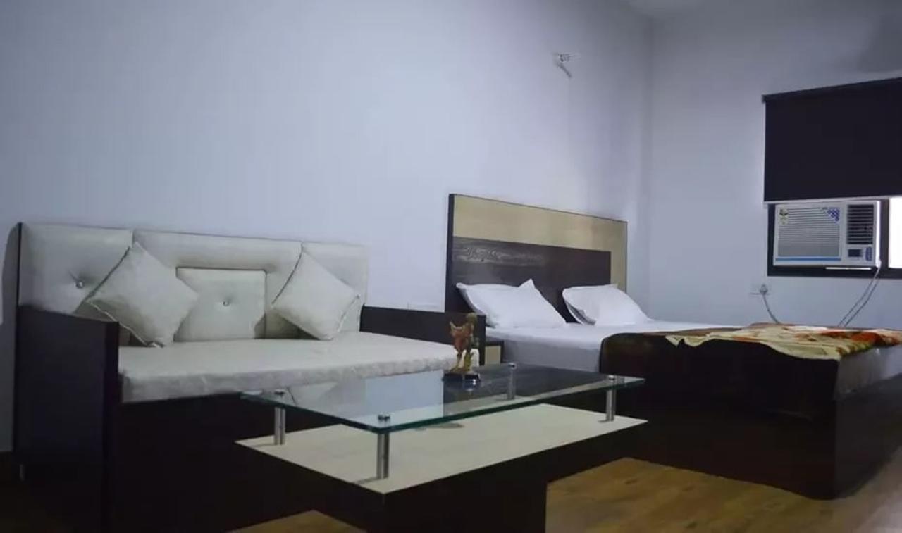 Hotel Mehra Inn Αμριτσάρ Εξωτερικό φωτογραφία