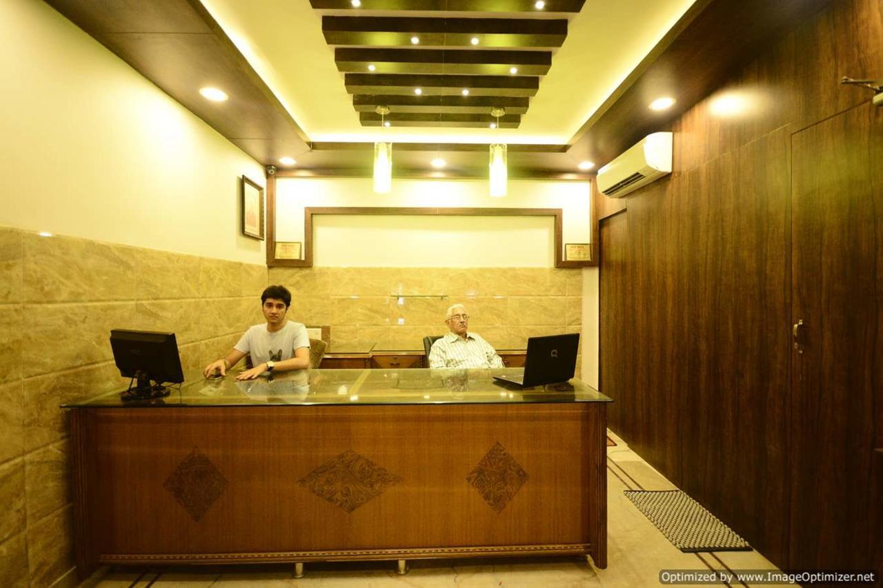 Hotel Mehra Inn Αμριτσάρ Εξωτερικό φωτογραφία